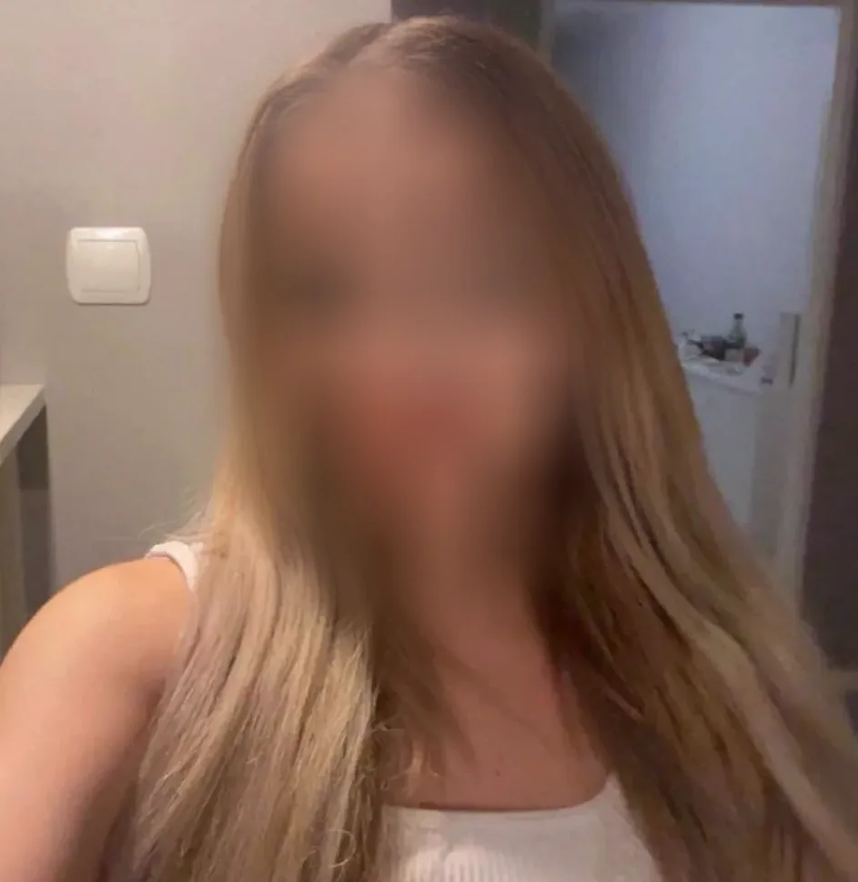 Alexandra, 24 anni