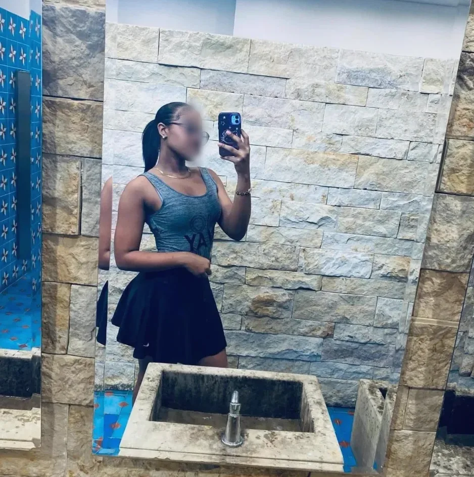 Nawal, 20 anni